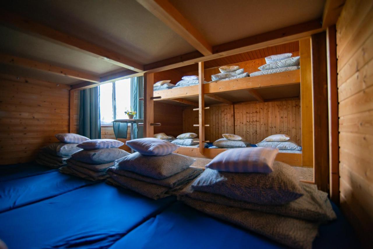 Aparthotel-Almgasthaus Gemsli - A Bisal Oesterreich Ueberm Schweizer Rheintal Sevelen Extérieur photo