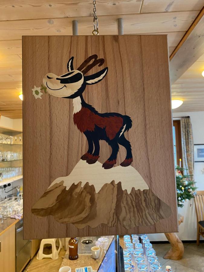 Aparthotel-Almgasthaus Gemsli - A Bisal Oesterreich Ueberm Schweizer Rheintal Sevelen Extérieur photo